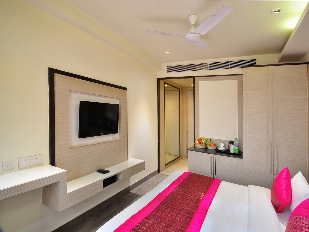 Hotel Royal Grand Yeni Delhi Dış mekan fotoğraf