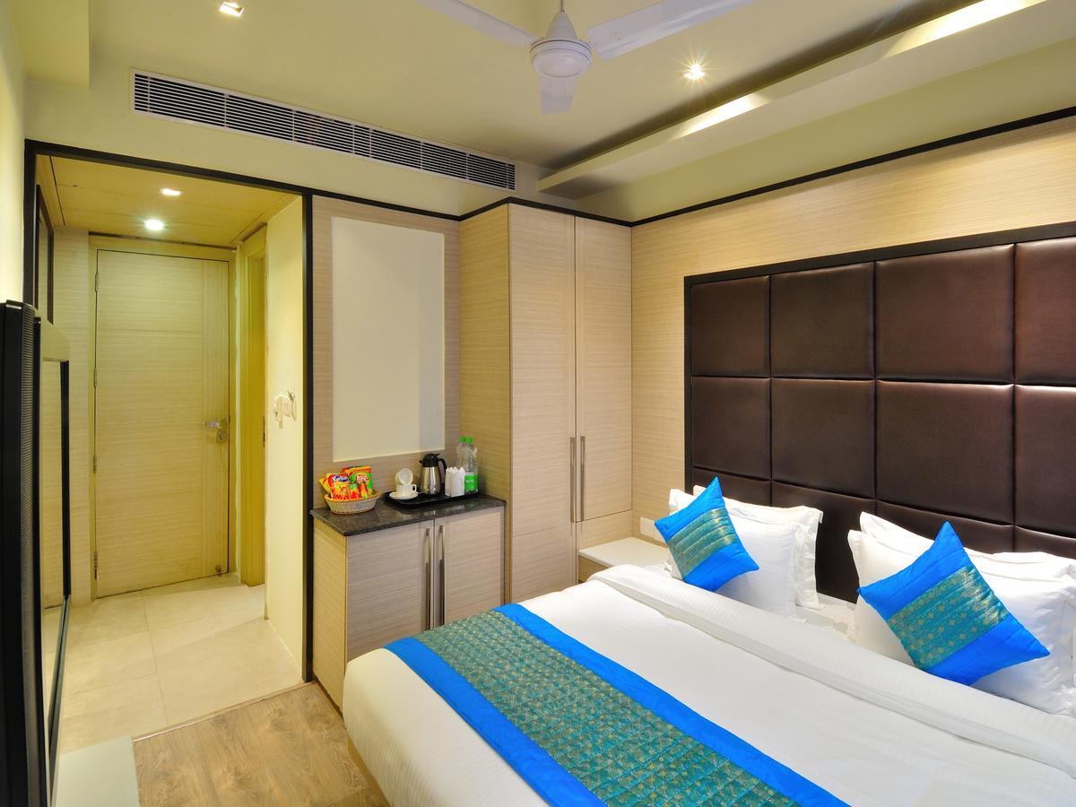 Hotel Royal Grand Yeni Delhi Dış mekan fotoğraf