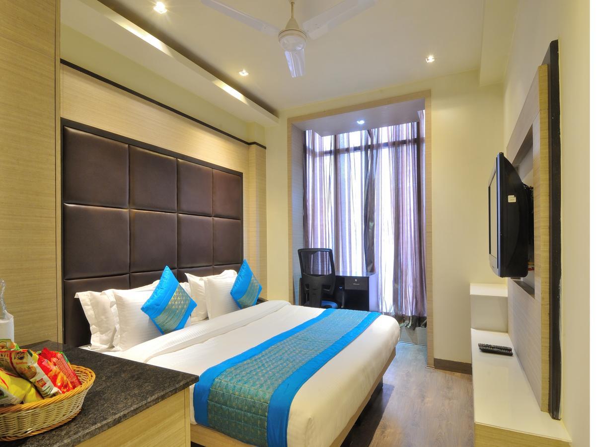 Hotel Royal Grand Yeni Delhi Dış mekan fotoğraf