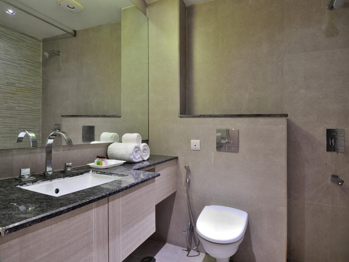 Hotel Royal Grand Yeni Delhi Dış mekan fotoğraf