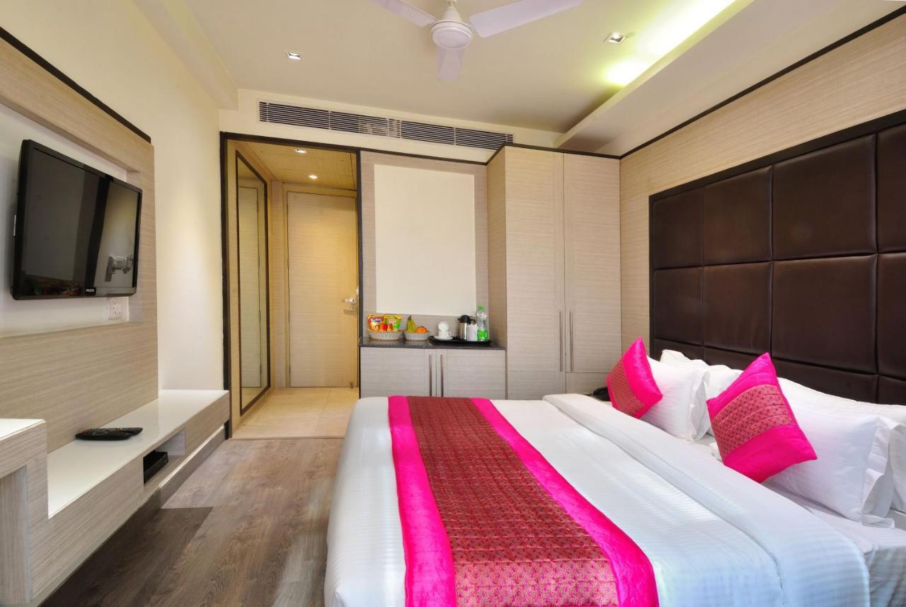 Hotel Royal Grand Yeni Delhi Dış mekan fotoğraf