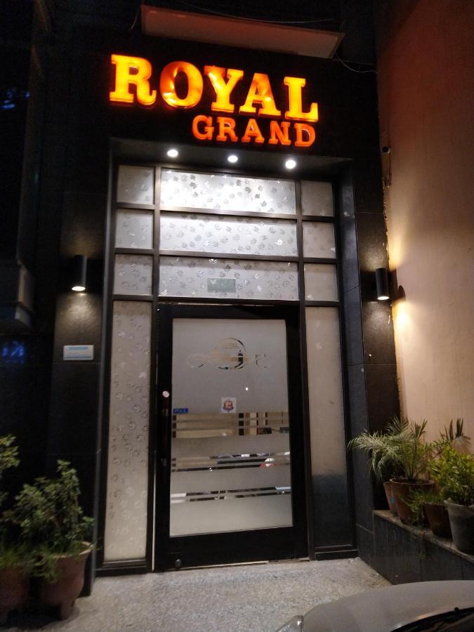 Hotel Royal Grand Yeni Delhi Dış mekan fotoğraf