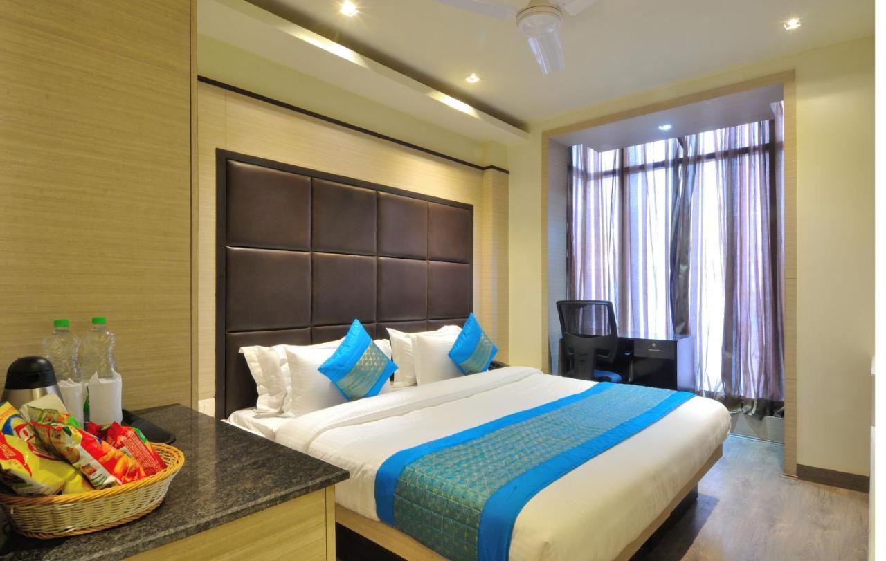 Hotel Royal Grand Yeni Delhi Dış mekan fotoğraf